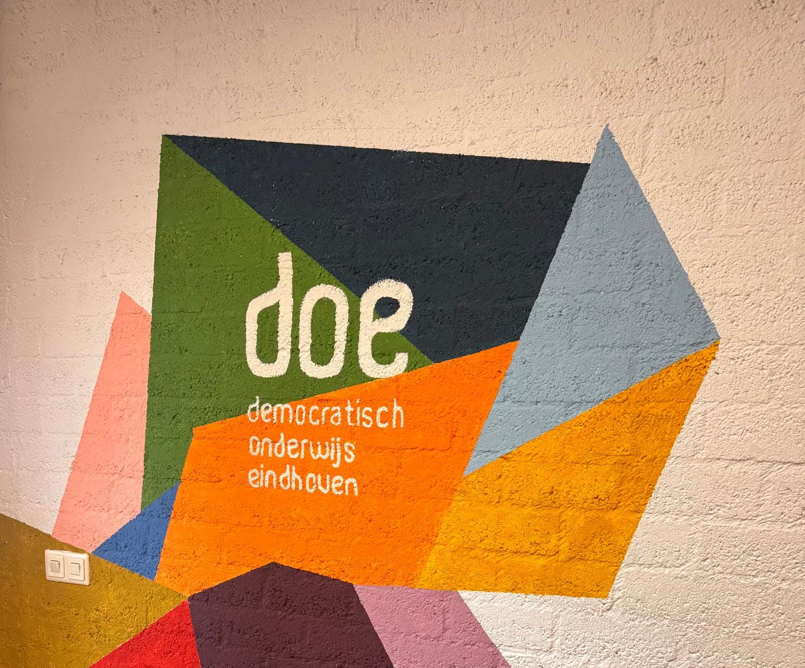 DOE040 Demokratik Okulu Nedir?